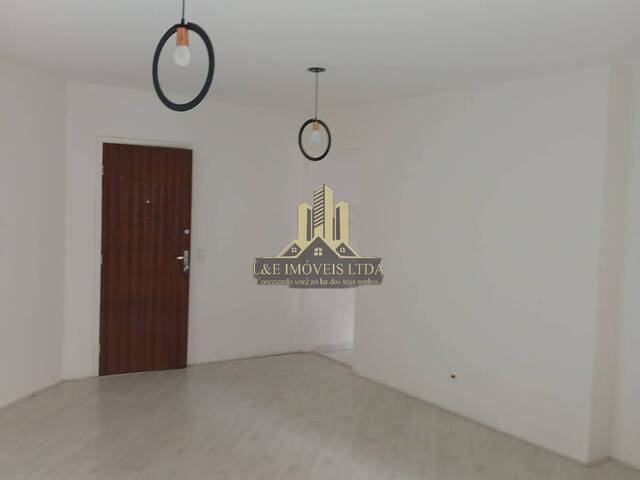 #V04 - Apartamento para Venda em Taboão da Serra - SP