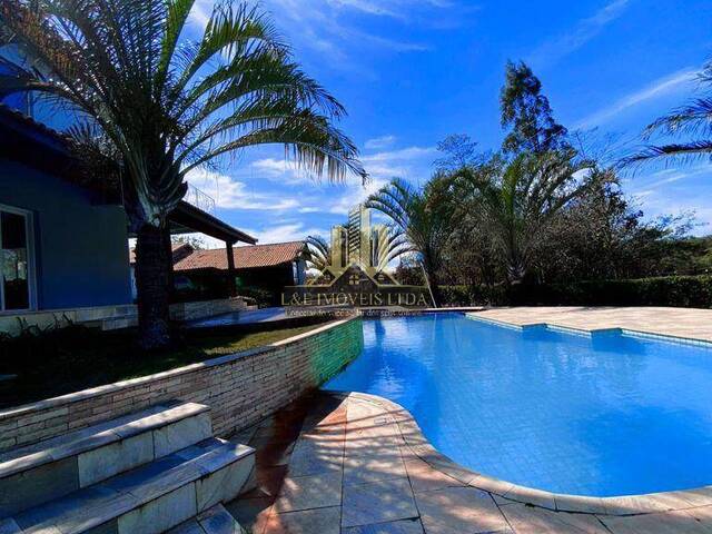 #V013 - Casa para Venda em Porangaba - SP