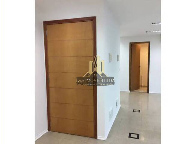 #V058 - Conjunto Comercial para Venda em São Paulo - SP